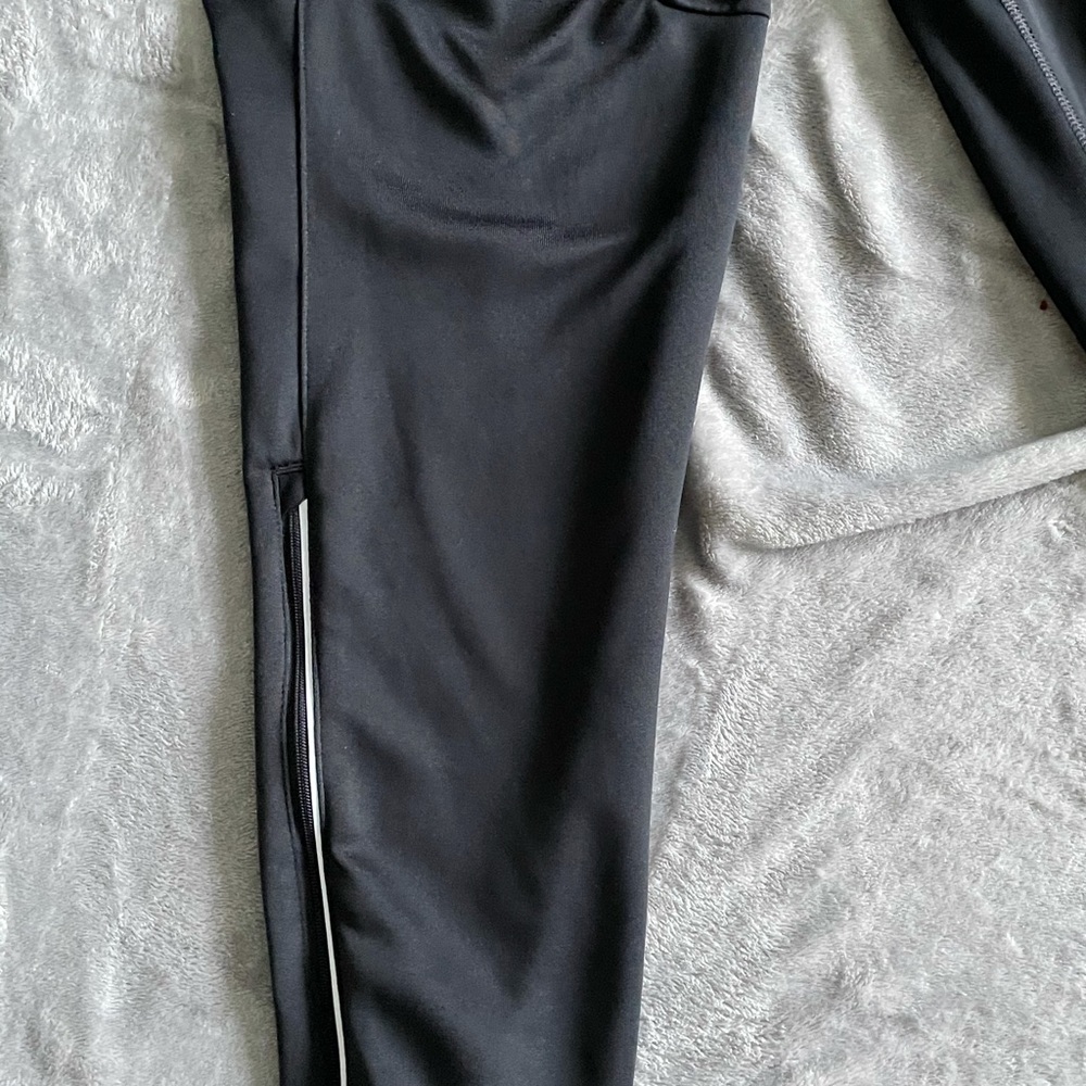 Running Pants - Picture 3 of 3